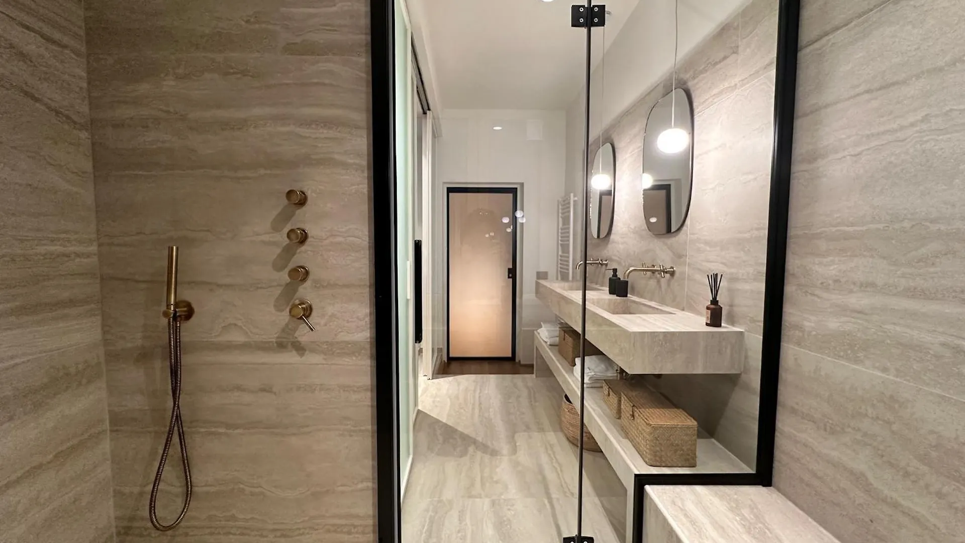 Prestigious Apartment In Repubblica Florenz Italien